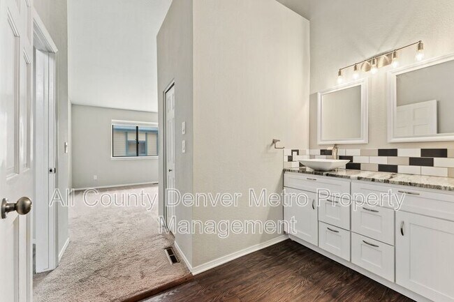 Building Photo - 8787 Allison Dr
