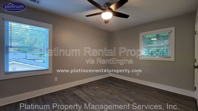 Building Photo - 2635 Hatfield Cir SE