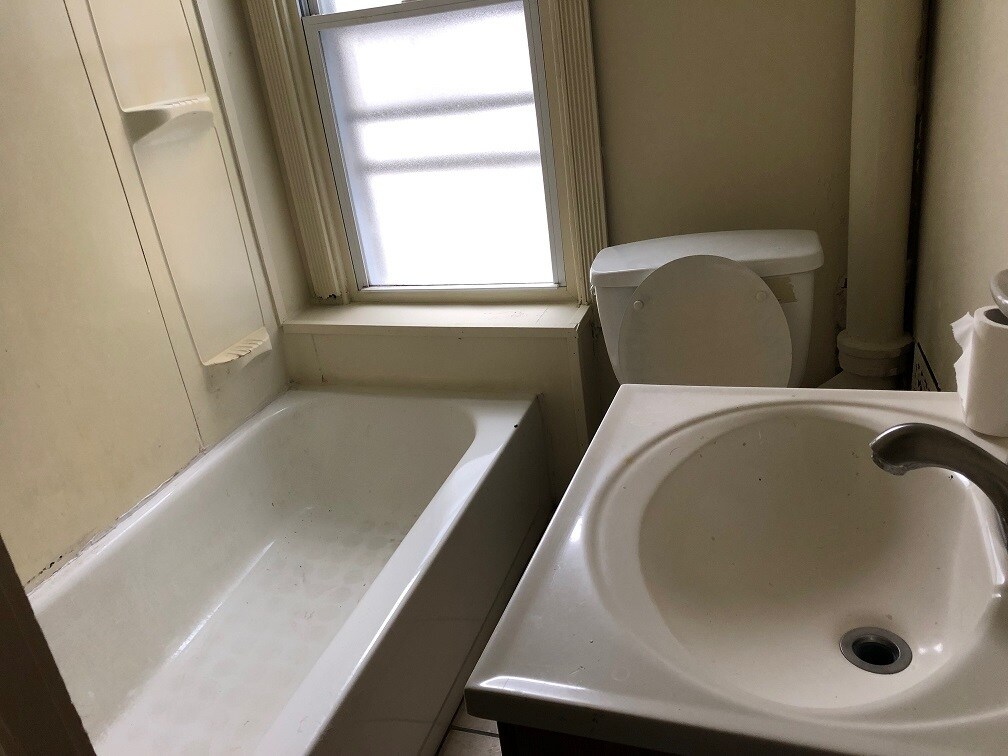 Building Photo - 1539 Cotton St