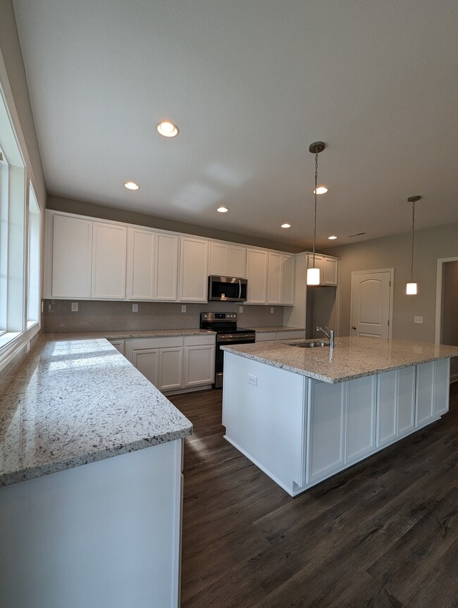 Building Photo - 8712 Yellow Aster Rd