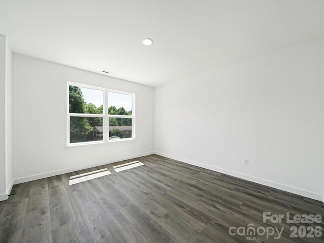 Building Photo - 2753 34th St Pl NE