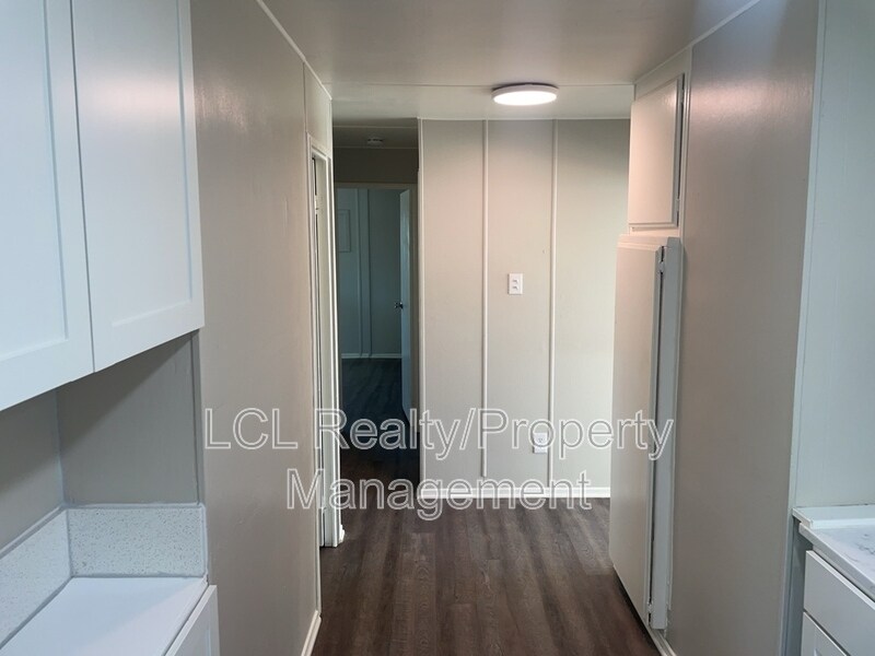 Building Photo - 650 San Jose Dr