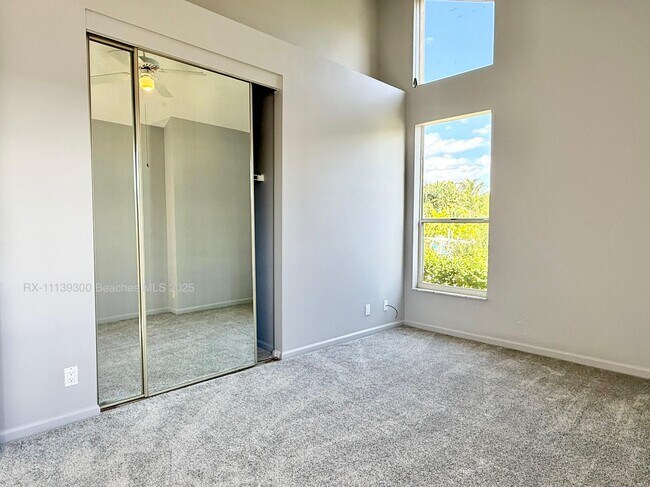 Building Photo - 400 Corsair Dr