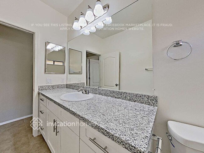 Building Photo - 12605 W Cercado Ln