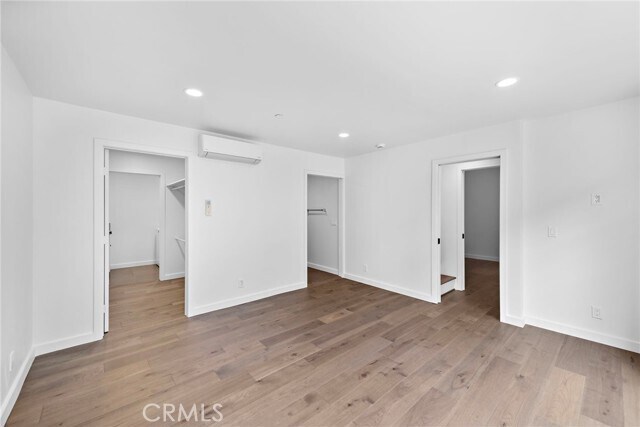 Building Photo - 31907 Crestwood Pl