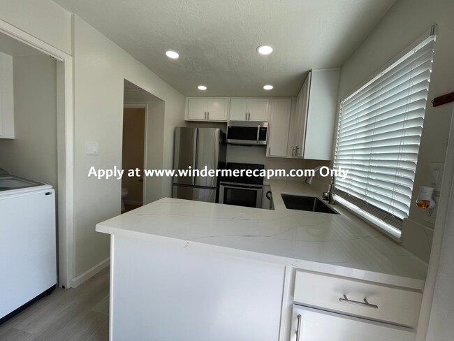 Building Photo - Now available for rent! Newly Remodeled!! ...
