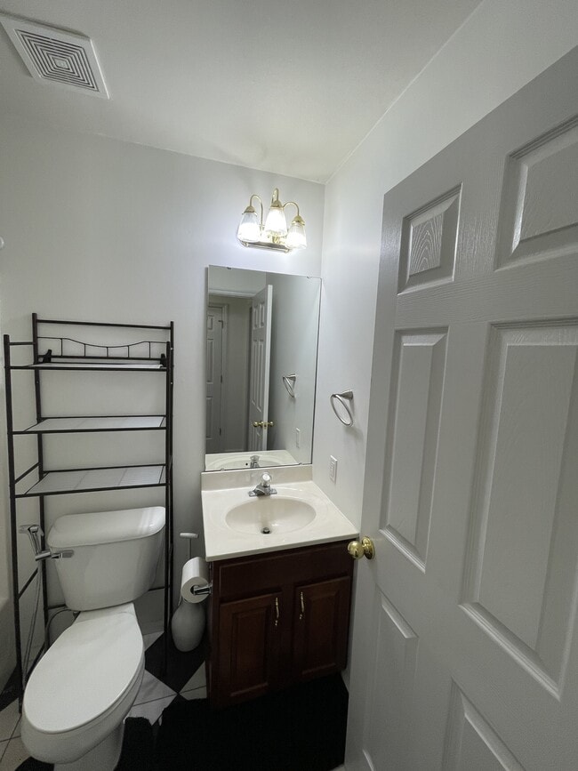 Building Photo - 1543 Presidents Landing Dr