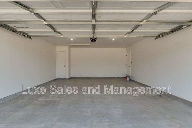 Building Photo - 11603 Mackenzie Wy