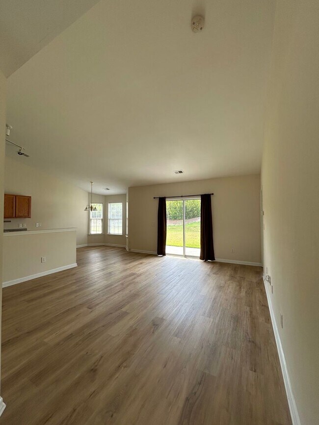 Building Photo - 953 Wyndfall Dr SW