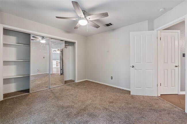 Building Photo - 7201 Breezy Pass Cove