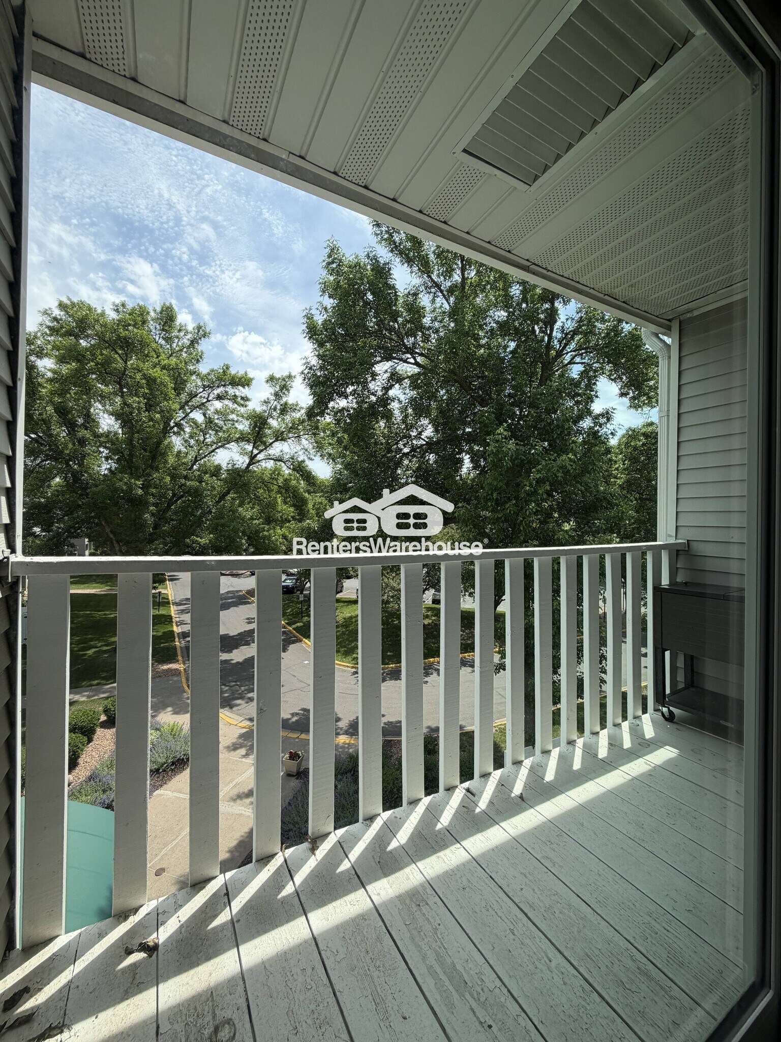 Building Photo - 1601 N Innsbruck Dr