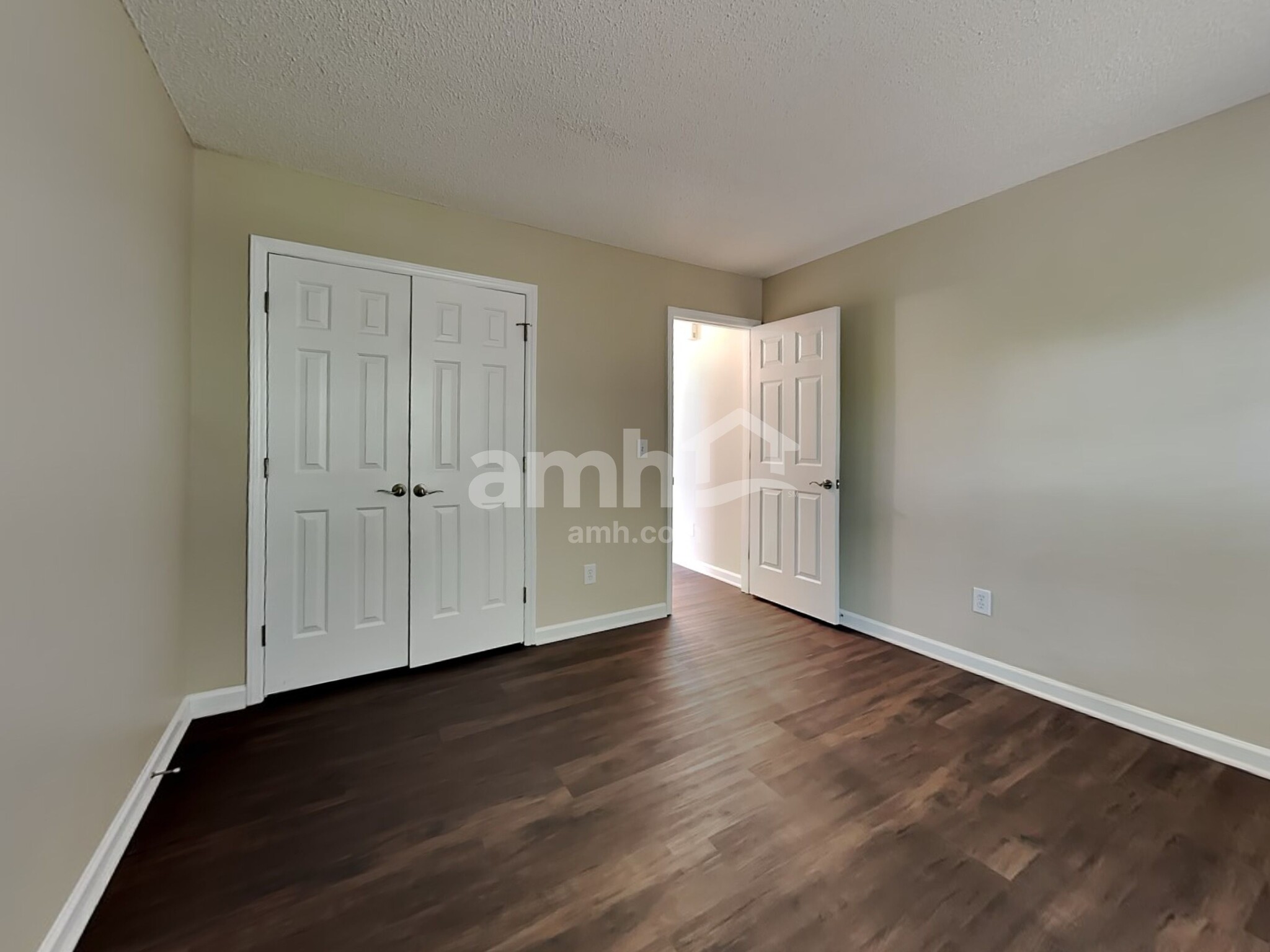 Building Photo - 3111 Brookrun Dr