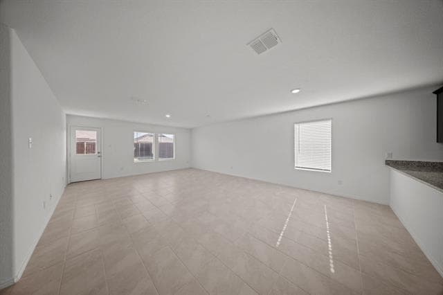 Building Photo - 2402 Mobile St