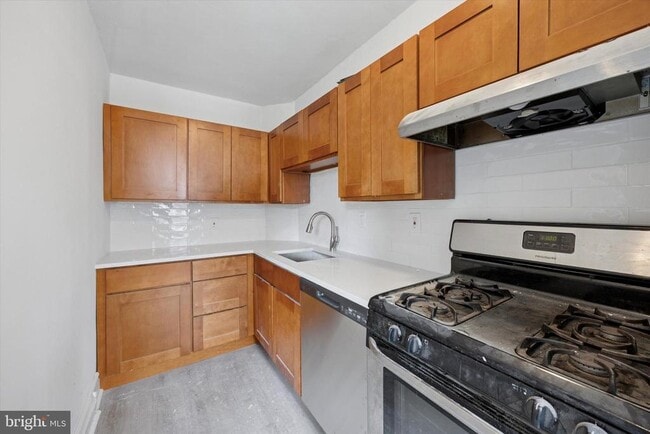 Building Photo - 3645 Indian Queen Ln