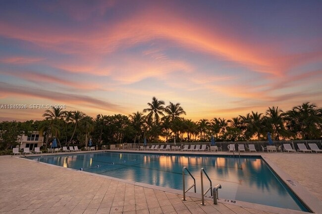 Building Photo - 881 Ocean Dr