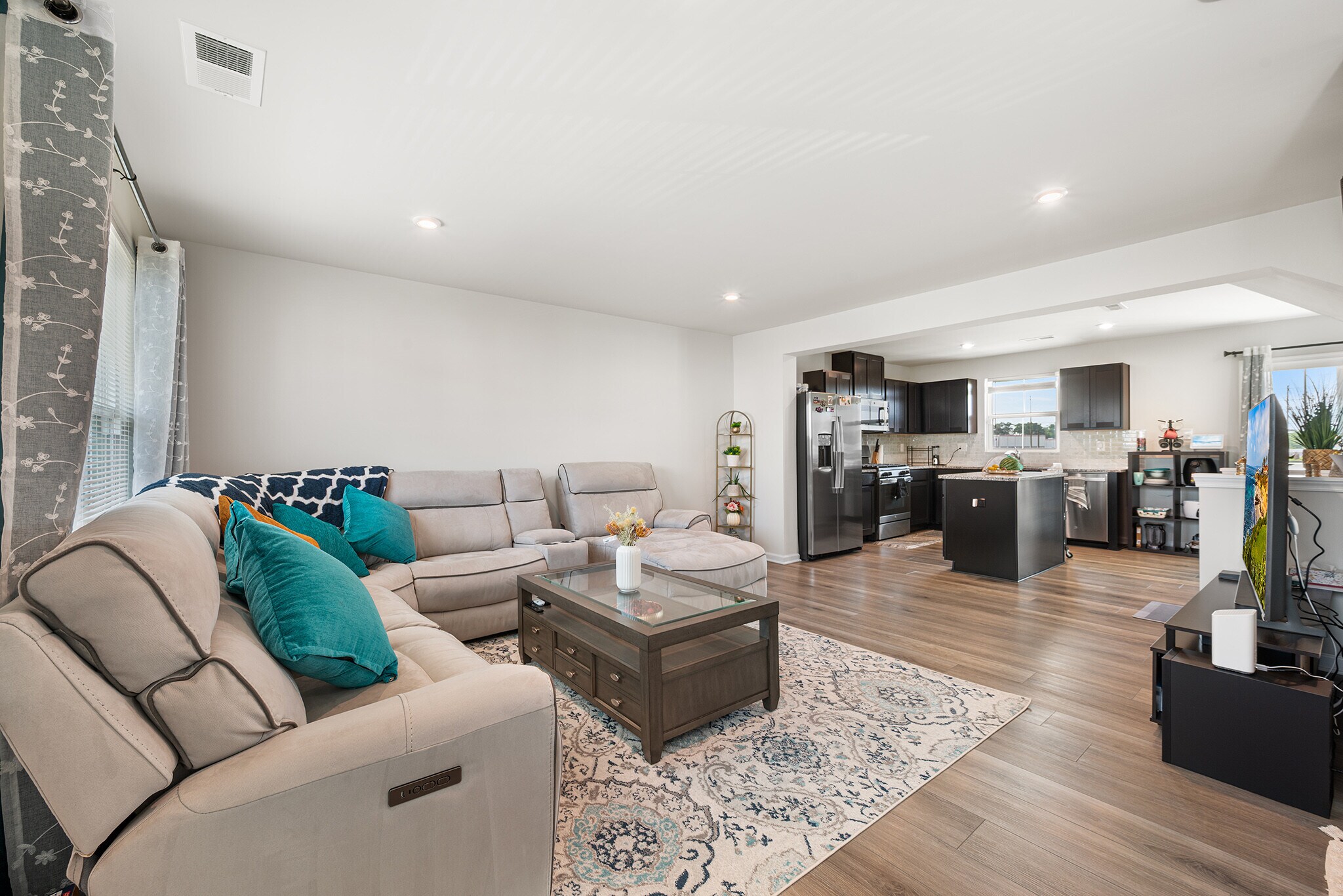 Building Photo - 26 L Wendowski St