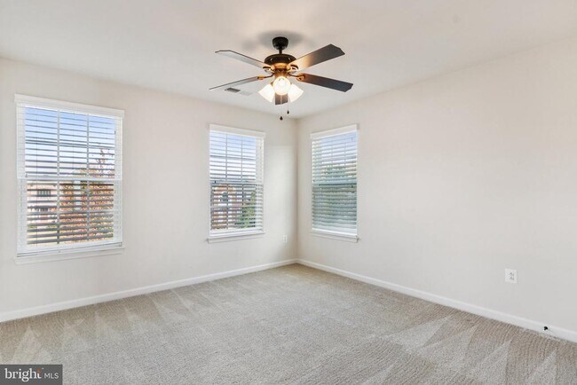 Building Photo - 15205 Orchard Farm Pl