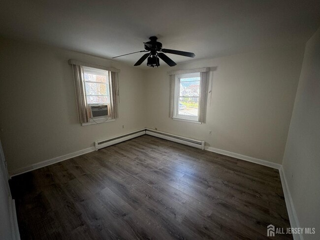 Building Photo - 33 Hermann St