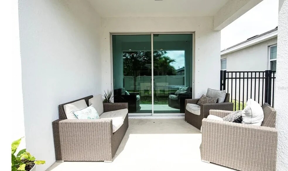 Building Photo - 6309 Sunsail Pl