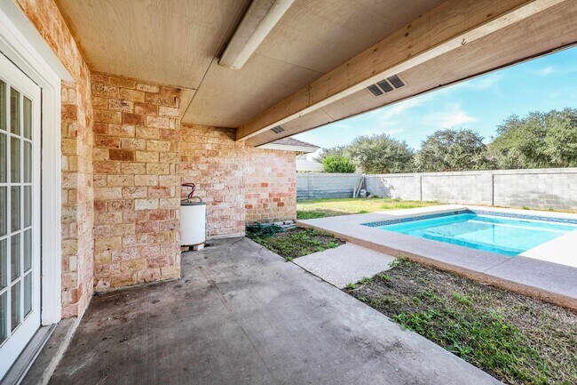 Building Photo - 752 Buffalo Ct