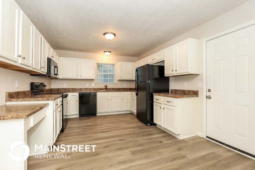 Building Photo - 1609 Tellico Ave