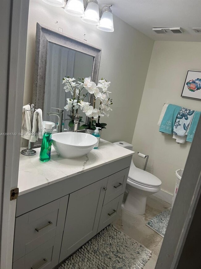 Building Photo - 1425 NW 124th Ave