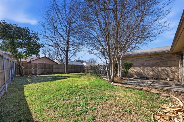 Building Photo - 512 White Oak St