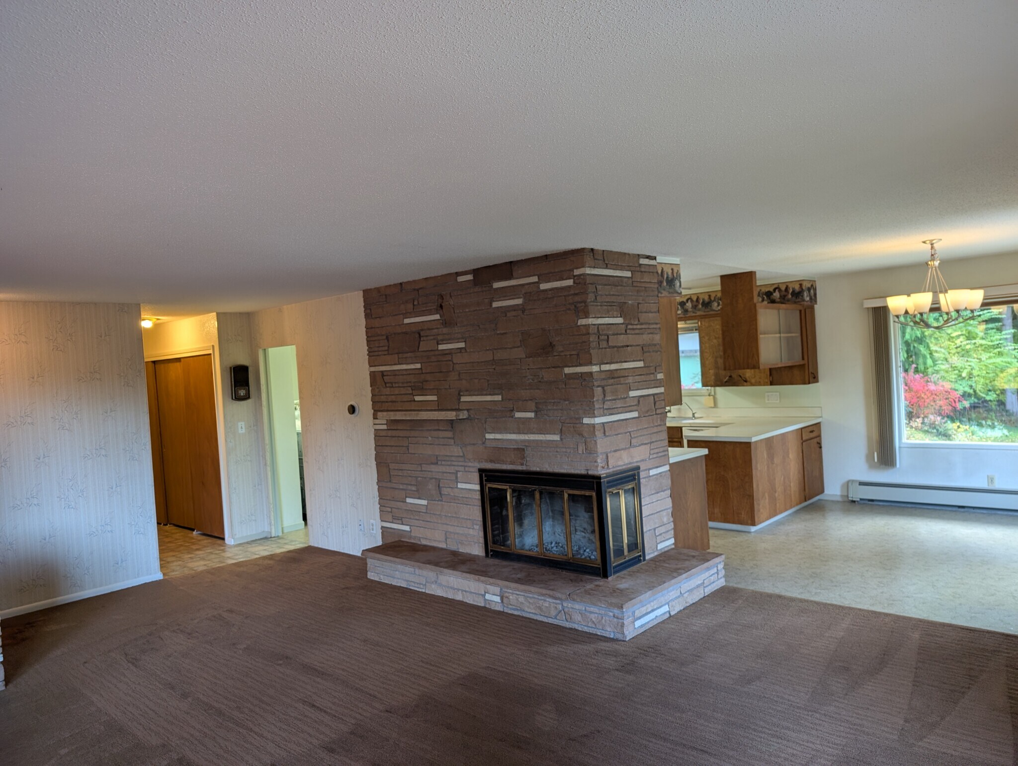 Building Photo - 2575 Yew Street Rd