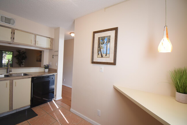 Building Photo - 3130 Millwood Terrace