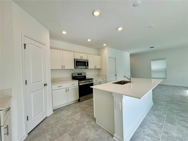 Building Photo - 1727 Foreman Rd