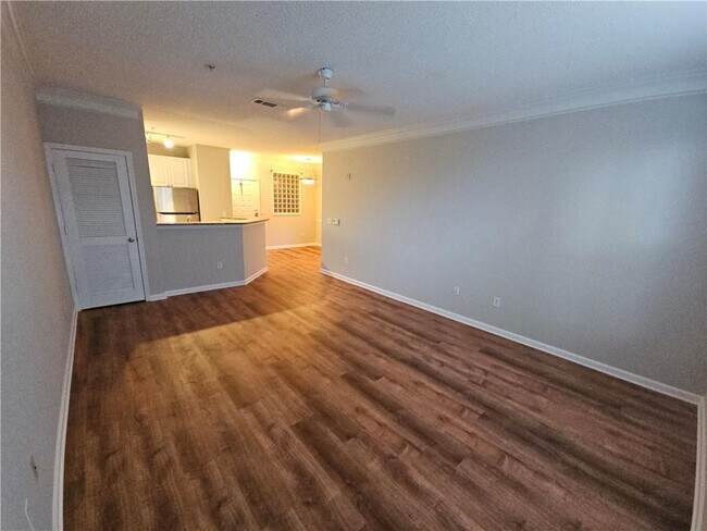 Building Photo - 10 Perimeter Summit Blvd