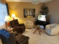 Building Photo - 4010 Swansea Crescent