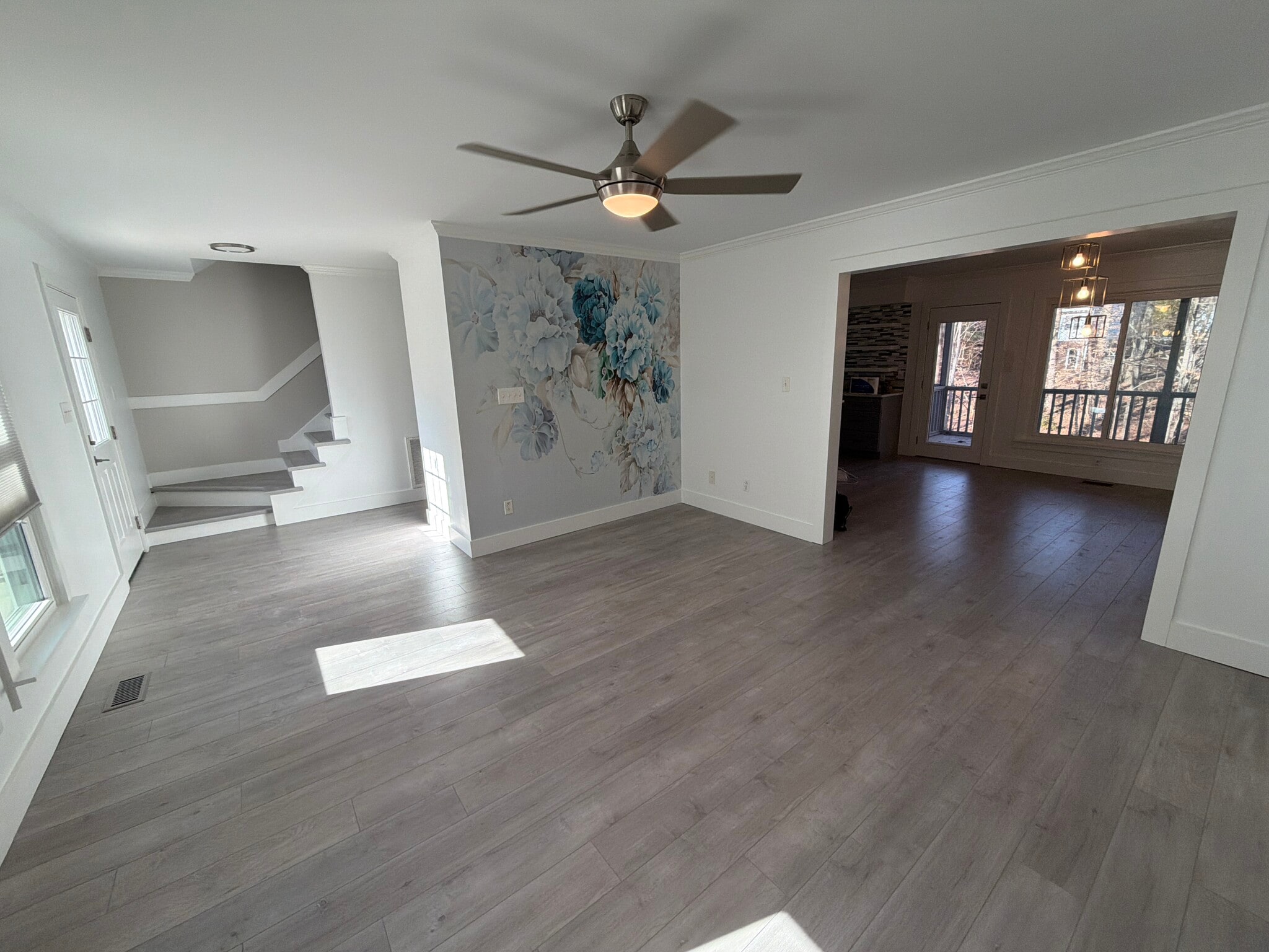 Open floor plan in established West Cary neighborhood? Yes! - 115 Waterfall Ct