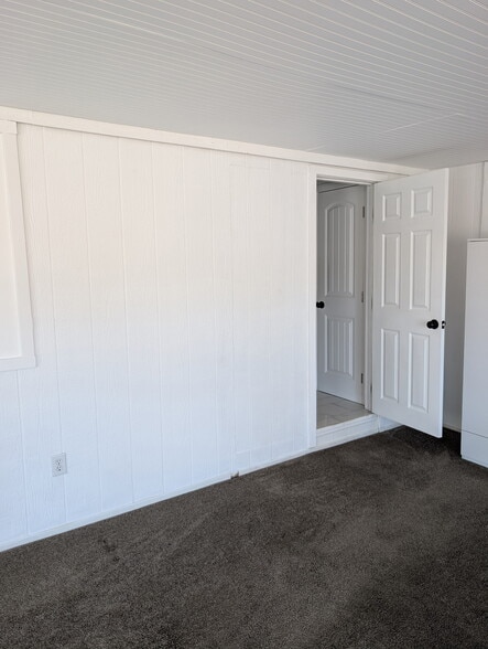 Building Photo - 2314 Edgerton Dr
