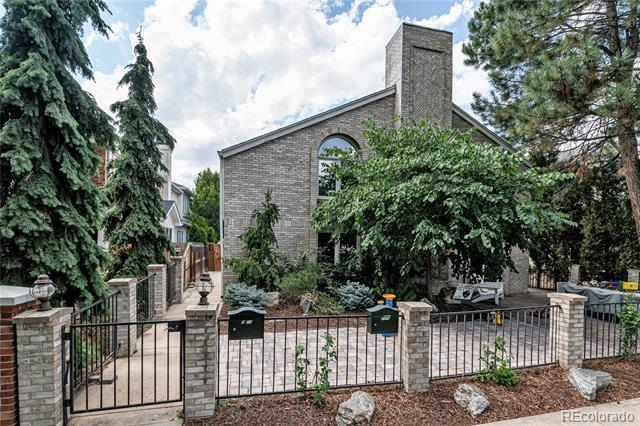 Building Photo - 541 Monroe St