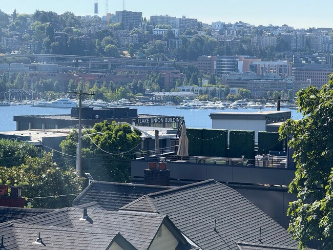 Building Photo - 655 Crockett St