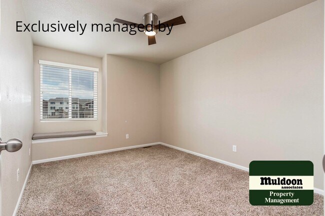 Building Photo - Beautifully done home close to Military Bases and Amazon Building!