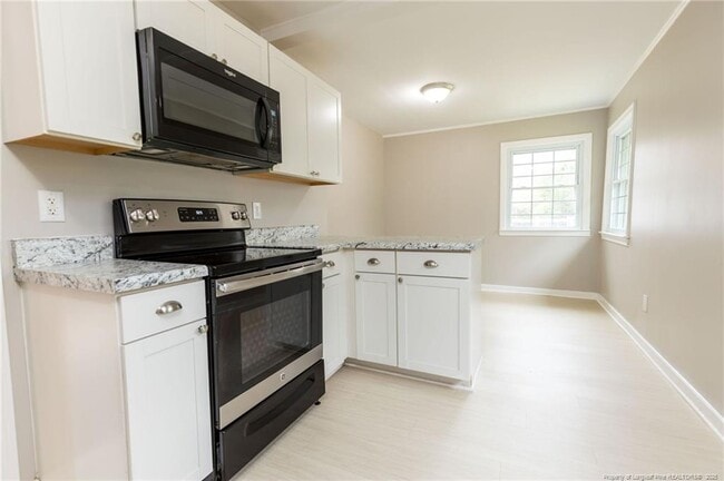 Building Photo - 3810 E Shephard St