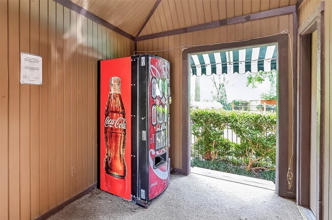 Building Photo - 11711 Memorial Dr