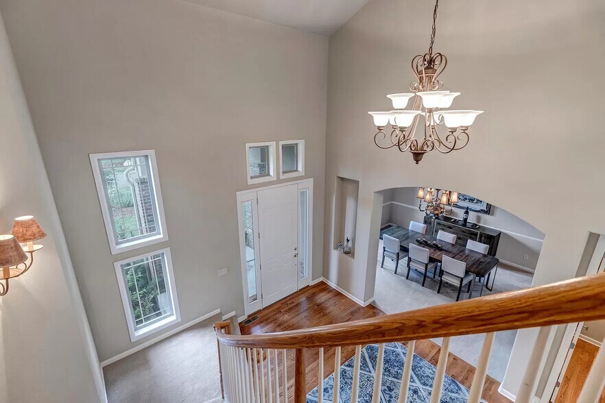 Building Photo - 6291 Ellingwood Point Way