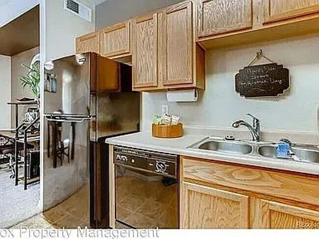 Building Photo - Beautiful 2 Bed, 2 Bath Condo in Great Location!