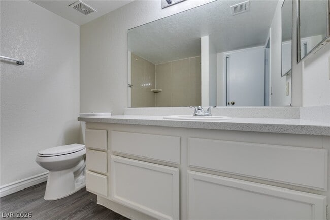 Building Photo - 3790 Shirebrook Dr