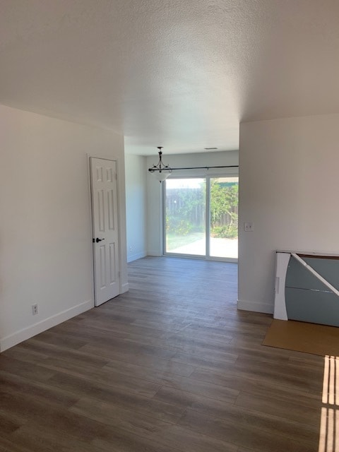 Building Photo - 912 Colleen Ave