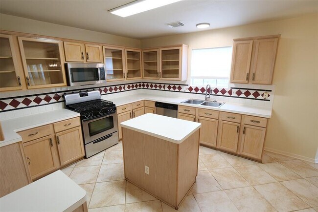 Building Photo - 23822 Hopewell Dr