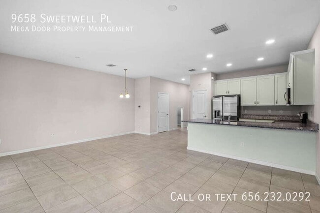 Building Photo - 9658 Sweetwell Pl