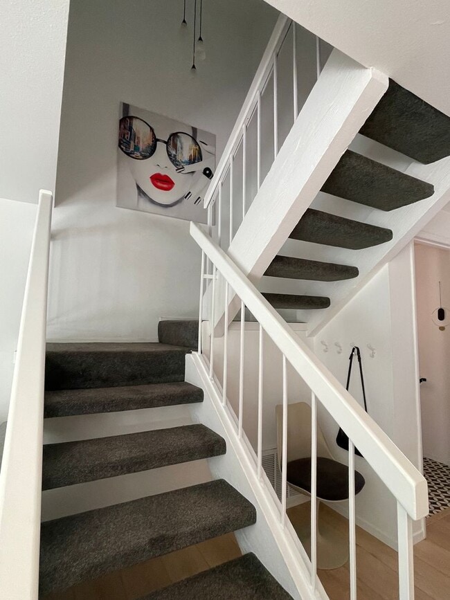 Building Photo - Stylish 3BR Townhome with Garage in Prestigious Woodbridge, Irvine