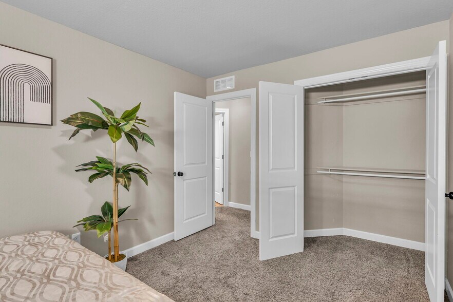 BEDROOM CLOSET - 9413 N Adrian Ave