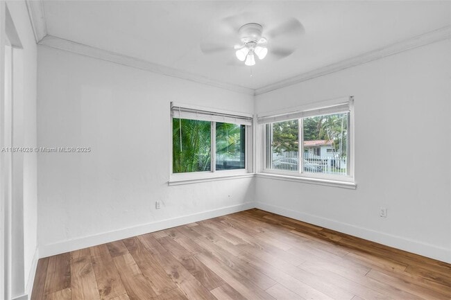 Building Photo - 4417 SW 14th St