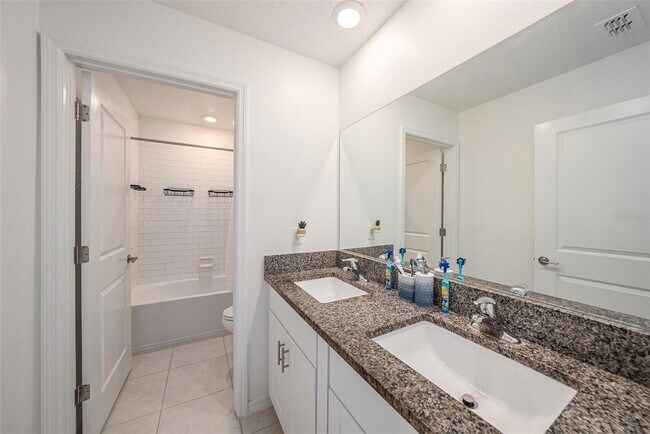 Building Photo - 6300 Beverly Hls Dr