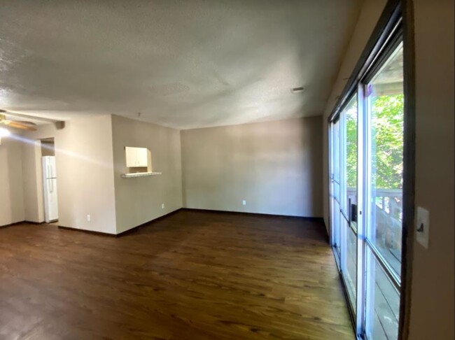 Building Photo - Millbrooke Apartments